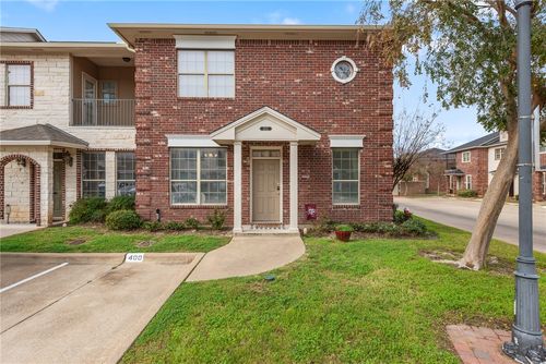 400 Forest Dr, College Station, TX, 77840-2080 | Card Image
