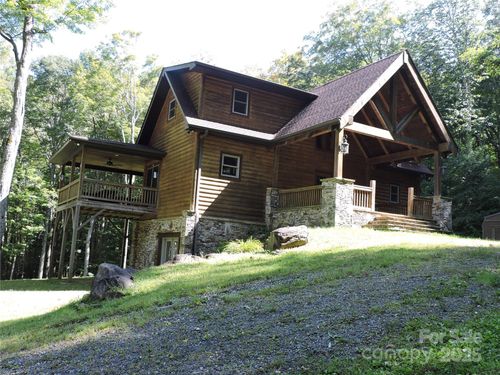 103 Chucks Ln, Bakersville, NC, 28705 | Card Image