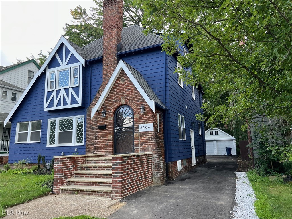 Antisdale Ave, Cleveland Heights, OH 44118