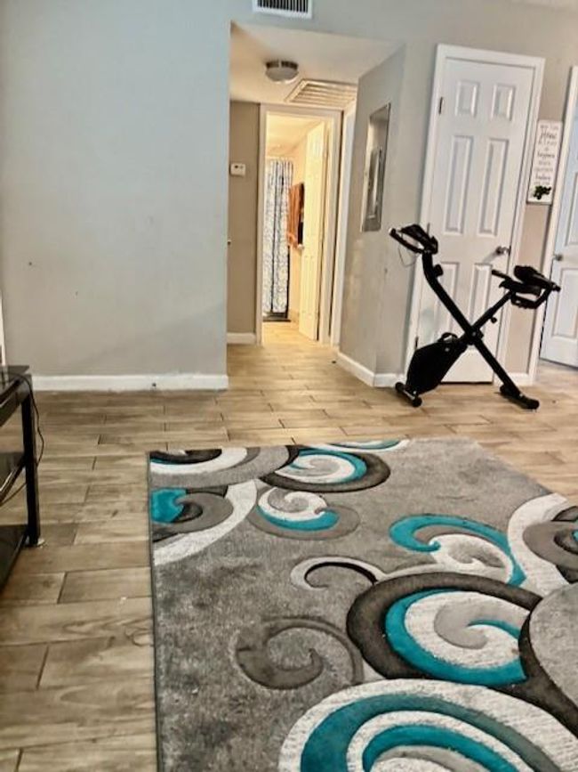 APT-1016 - 6200 W Tidwell Rd, Townhouse with 2 bedrooms, 1 bathrooms and null parking in Houston TX | Image 15