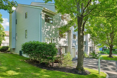 12 Evan Ct, Nanuet, NY, 10954-3819 | Card Image