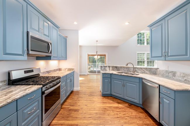 33 Beaverside Dr, House other with 4 bedrooms, 4 bathrooms and null parking in Center Harbor NH | Image 12