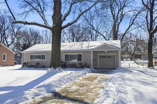 10109 E 68th Ter, Raytown, MO, 64133-6014 | Card Image