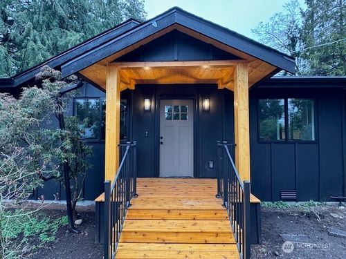 209 Sw 132nd St, Burien, WA, 98146-3356 | Card Image