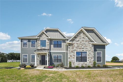 2-3486 Garage Ave, Slatington, PA, 18080 | Card Image