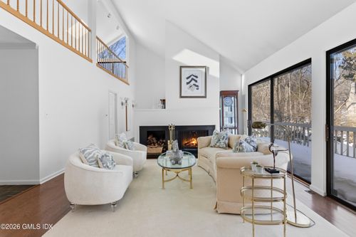 308-308 W Lyon Farm Dr, Greenwich, CT, 06831-4356 | Card Image
