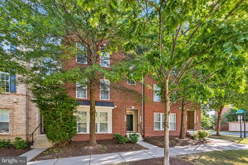 2268 Merseyside Dr, WOODBRIDGE, VA, 22191-6533 | Card Image