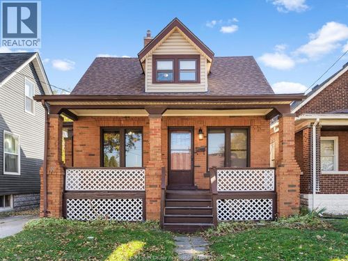 3493 Peter St, Windsor, ON, N9C1J4 | Card Image