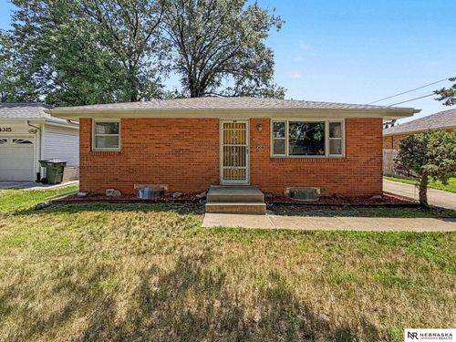 4301 W St, Lincoln, NE, 68503-2830 | Card Image