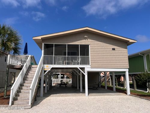 426 3rd St, Sunset Beach, NC, 28468-4021 | Card Image