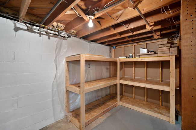 Basement storage | Image 26
