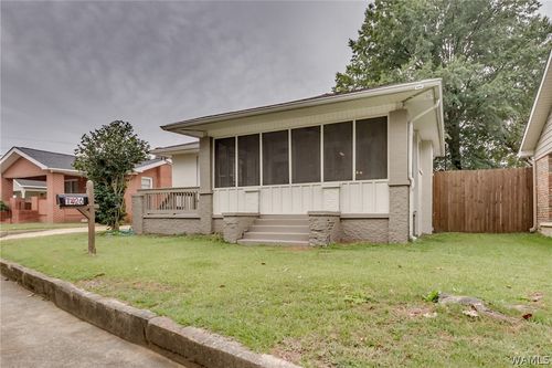 1426 Queen City Ave, Tuscaloosa, AL, 35401-2355 | Card Image