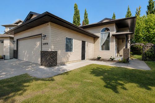 11078 67 Ave, Grande Prairie, AB, T8W2Y9 | Card Image