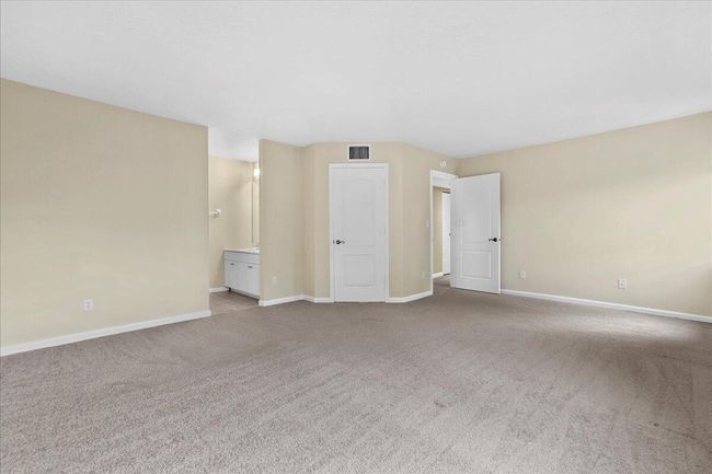 41 Uno Lago Dr, Condo with 2 bedrooms, 3 bathrooms and null parking in Juno Beach FL | Image 12