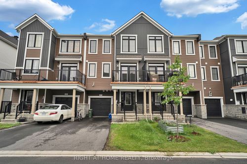 57 Stitch Mews, Richmond, ON, K0A2Z0 | Card Image