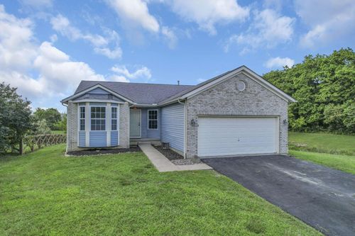 1572 Roscommon Dr, Pataskala, OH, 43062-7017 | Card Image