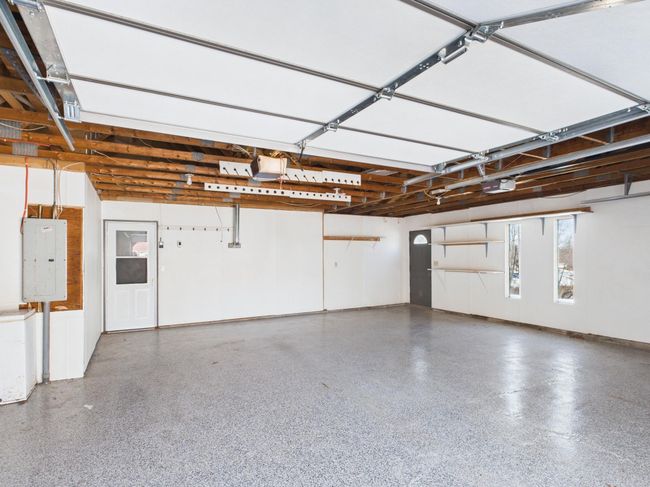 Oversized Garage with Epoxy Floors | Image 25