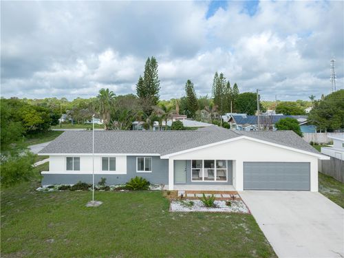 882 Gilbert St, Sebastian, FL, 32958-5314 | Card Image