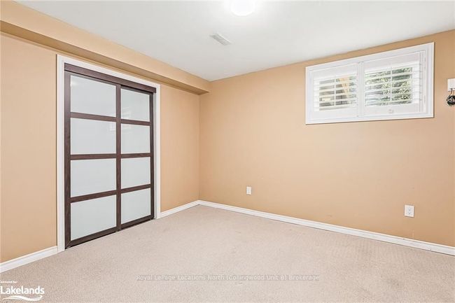 22 Westwind Dr, Condo with 4 bedrooms, 2 bathrooms and 2 parking in Collingwood ON | Image 19