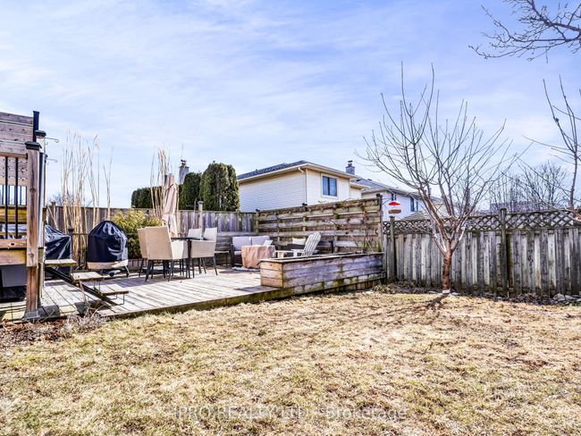 626 Deerhurst Dr, House other with 3 bedrooms, 3 bathrooms and 4 parking in Burlington ON | Image 39