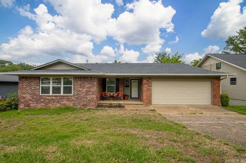 1809 Saratoga Dr, North Little Rock, AR, 72116-4426 | Card Image