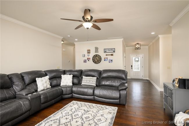 7206 Nelson Ct, Home with 3 bedrooms, 2 bathrooms and null parking in Georgetown IN | Image 6