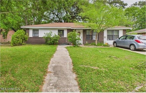 2112 Woodbury Rd, Gautier, MS, 39553-6953 | Card Image