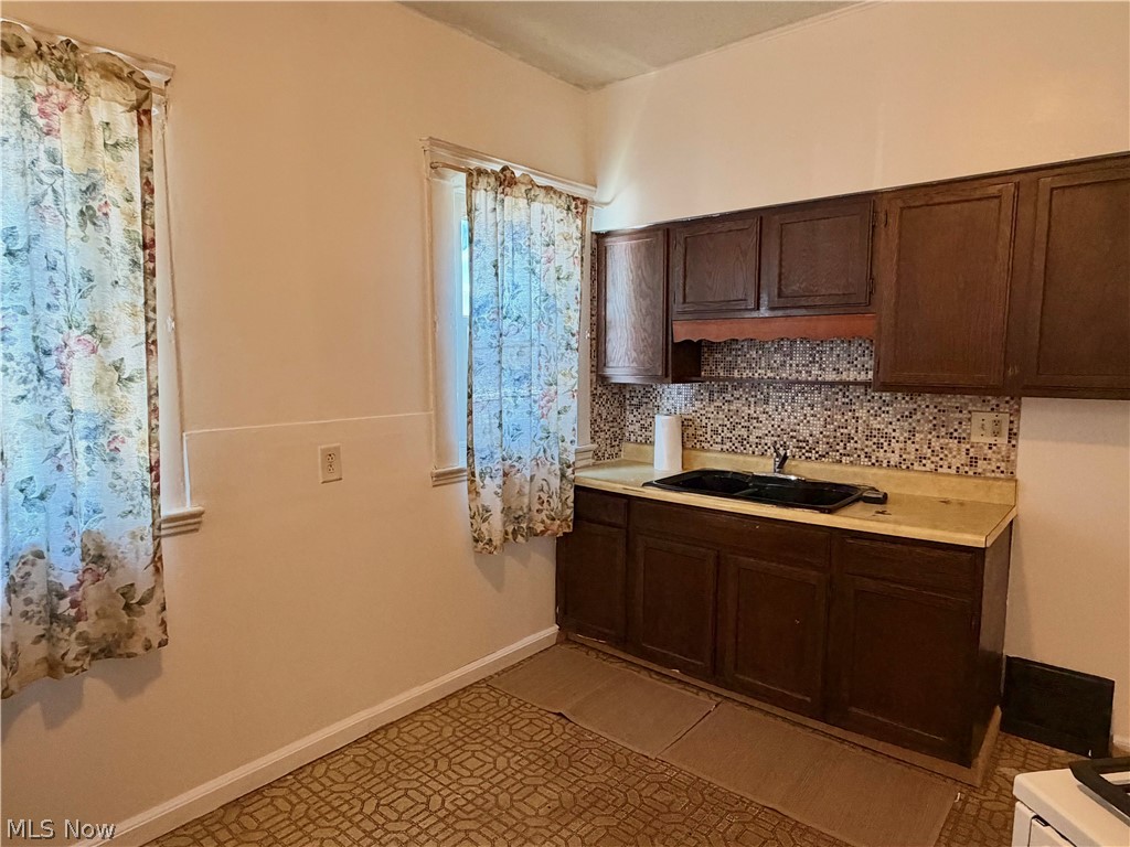 Residential Lease in Cleveland 3