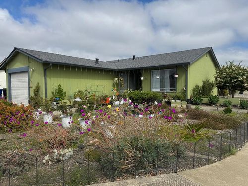 623 Delta Way, Watsonville, CA, 95076-3621 | Card Image
