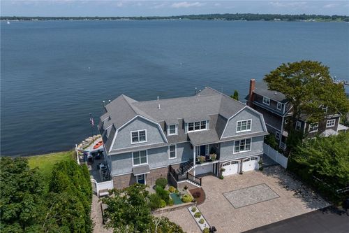 105 Charlotte Dr, East Greenwich, RI, 02818-4829 | Card Image