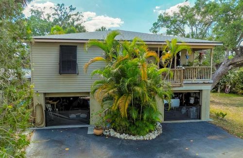 7549 Pier Road, PORT RICHEY, FL, 34668 | Card Image