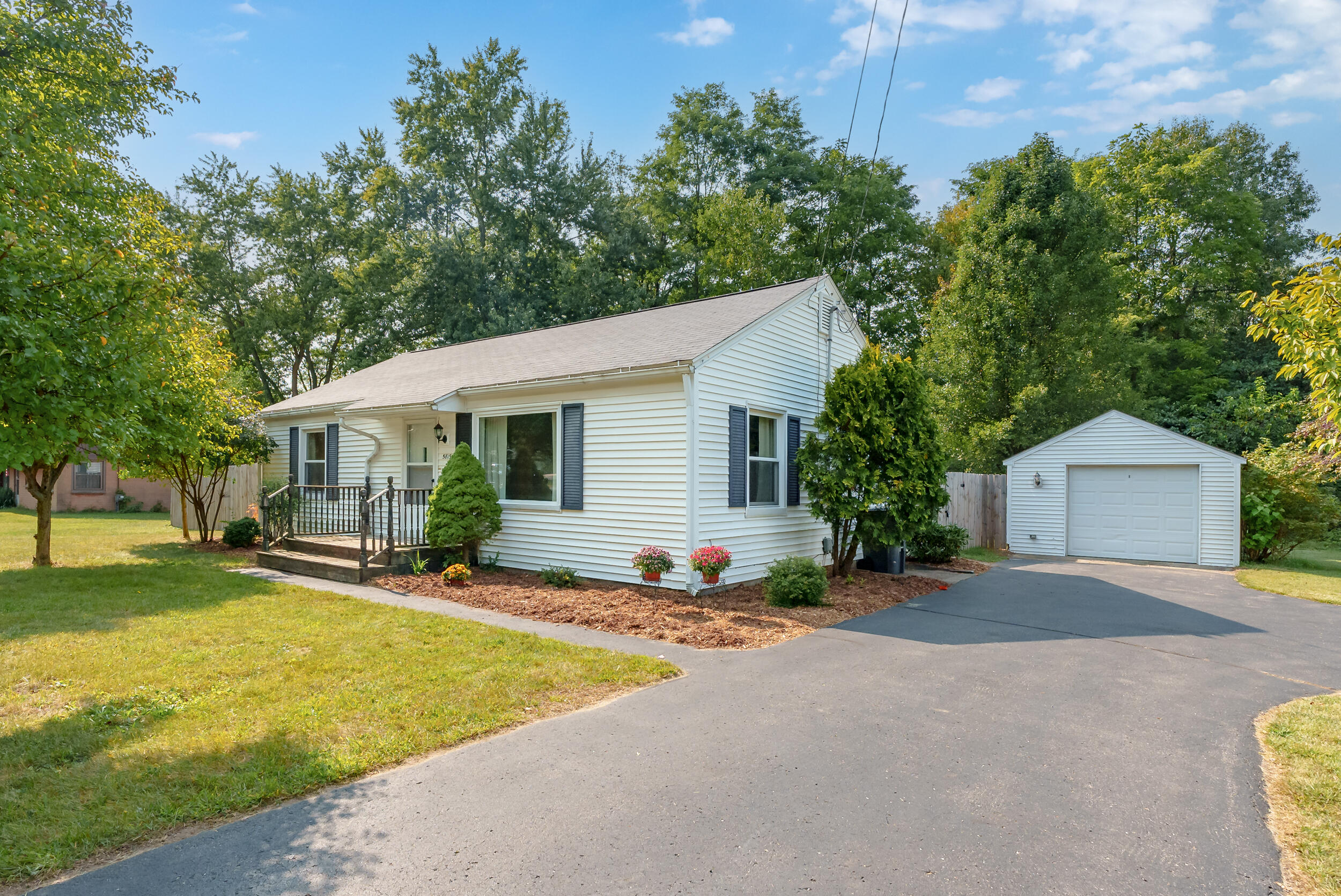 Riverview Dr, Kalamazoo, MI 49004