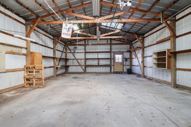 Garage | Image 17