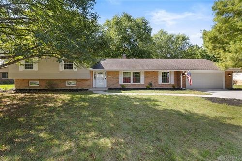 8517 Garnet Dr, Dayton, OH, 45458-3206 | Card Image