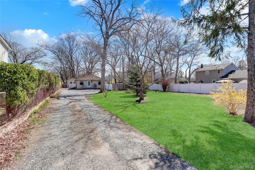 183 Lake Ave, Saint James, NY, 11780-2933 | Card Image