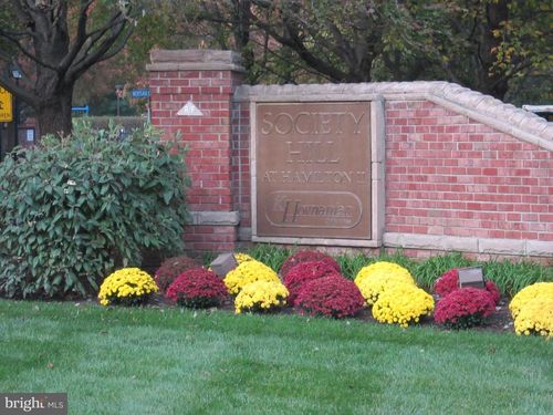 23 Versailles Ct, HAMILTON, NJ, 08619-4639 | Card Image