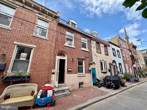 912 S Fairhill St, PHILADELPHIA, PA, 19147-4016 | Card Image