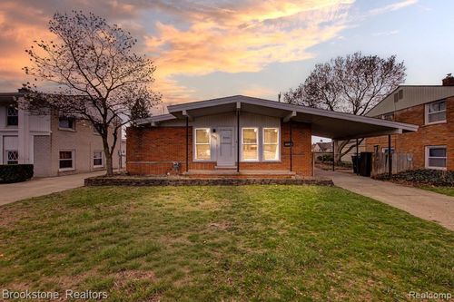 29242 Shirley Ave, Madison Heights, MI, 48071-4824 | Card Image