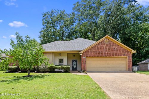 452 Pecan Cir, Brandon, MS, 39042-7403 | Card Image