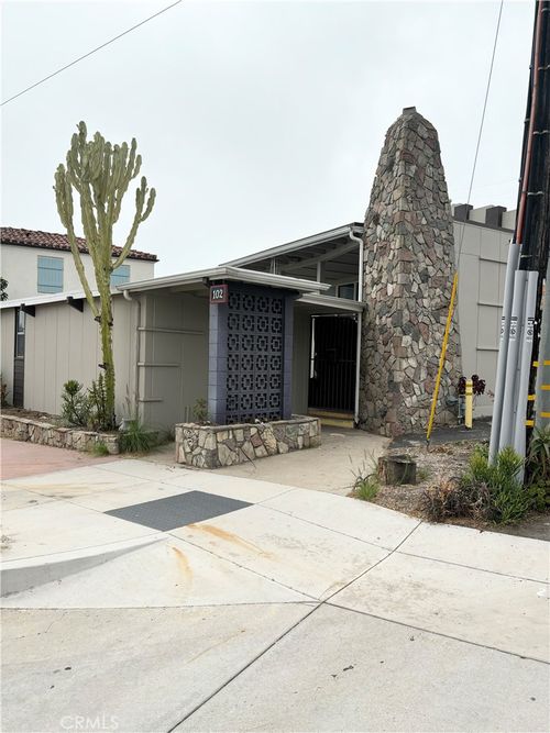 102 W El Portal, San Clemente, CA, 92672-4632 | Card Image
