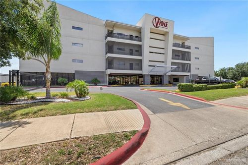 unit-203-813 Travis St, Mission, TX, 78572-1303 | Card Image