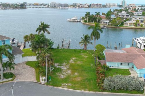 11080 8th St E, Treasure Island, FL, 33706-1102 | Card Image