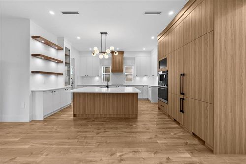 17317 103a Ave, Surrey, BC, V4N5R3 | Card Image