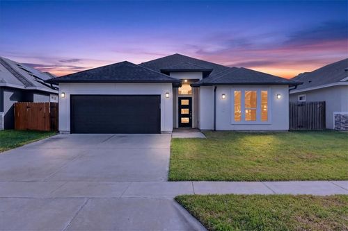 6718 Stuyvesant Ct, Corpus Christi, TX, 78414-4269 | Card Image