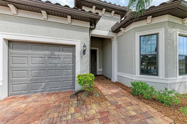 7113 Gradford Ct, House other with 3 bedrooms, 4 bathrooms and null parking in Lakewood Ranch FL | Image 7