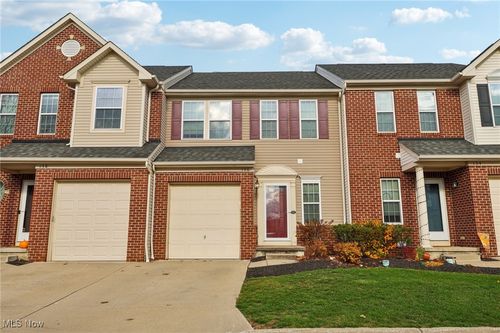 136 River Rock Way, Berea, OH, 44017-3154 | Card Image