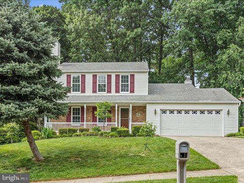 900 Young Dairy Ct, Herndon, VA, 20170-3016 | Card Image