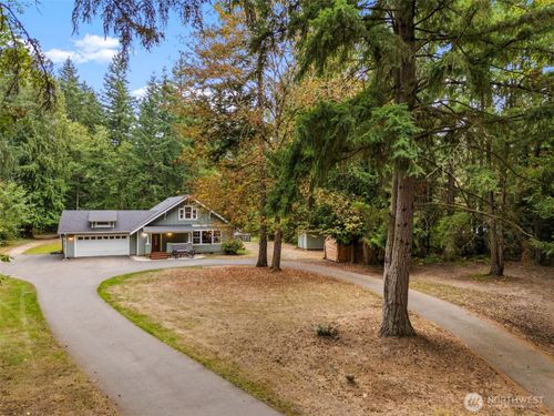 15405 Lindsay Rd Se, Yelm, WA, 98597-8508 | Card Image