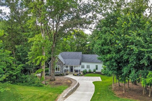 10036 Laurel Glen Dr, Loveland, OH, 45140-7914 | Card Image