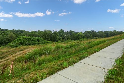 Lot 4 Beaver Grade Rd, Mc Kees Rocks, PA, 15136-1147 | Card Image